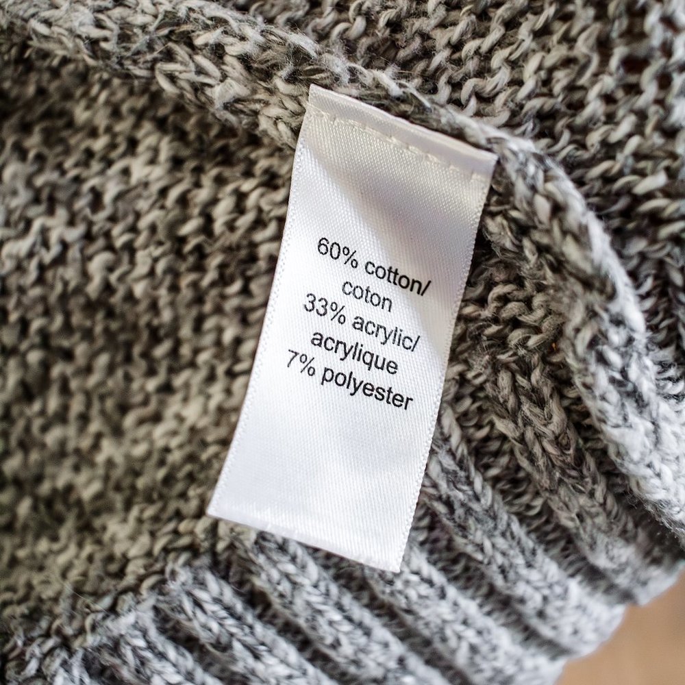 Maurices Grey Knit Pullover Sweater with Yellow Geometric Detail Size S - Picture 8 of 9